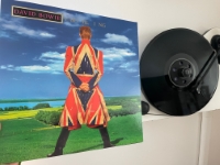 David Bowie  Eart hl i ng